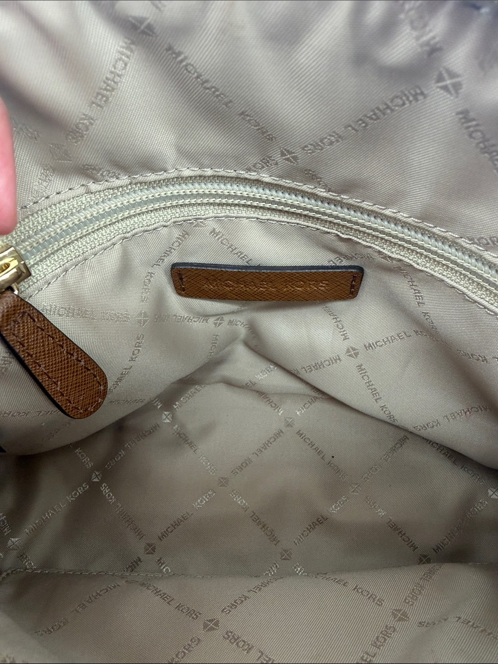 Michael Kors Jet Set Crossbody Bag in Brown A13 - Picture 5 of 6